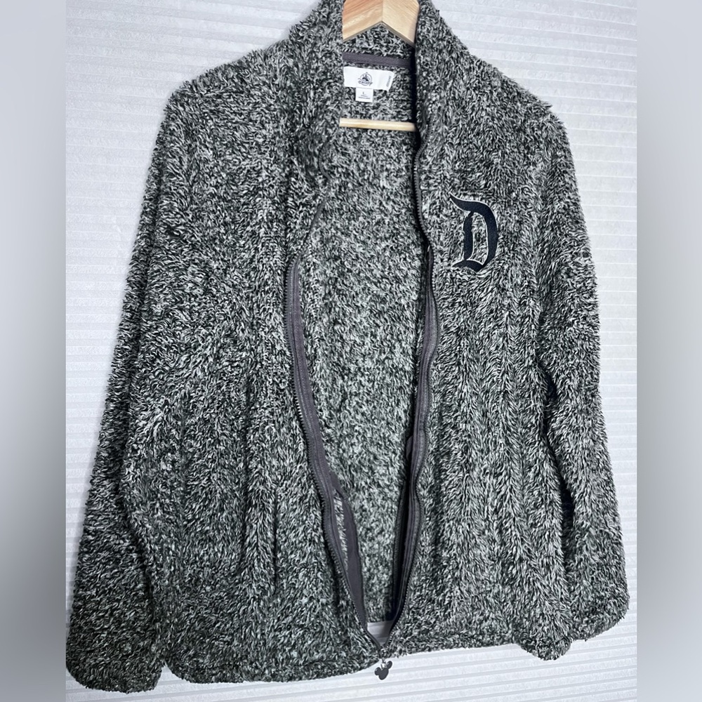 Disney Parks Disneyland Sherpa Fleece Gray Zip Up Jacket Large Fuzzy Comfy Warm - Picture 5 of 7